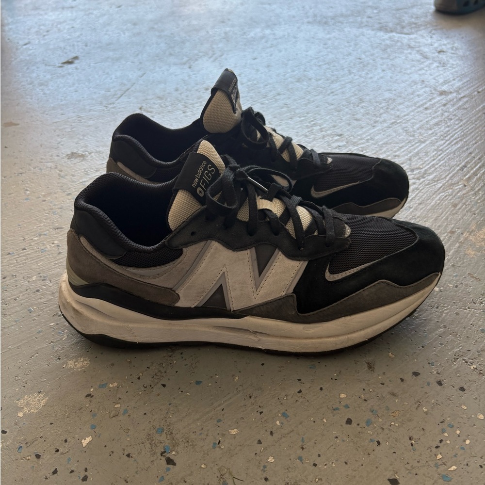 New Balance Black and Gray Retro-Inspired Sneakers